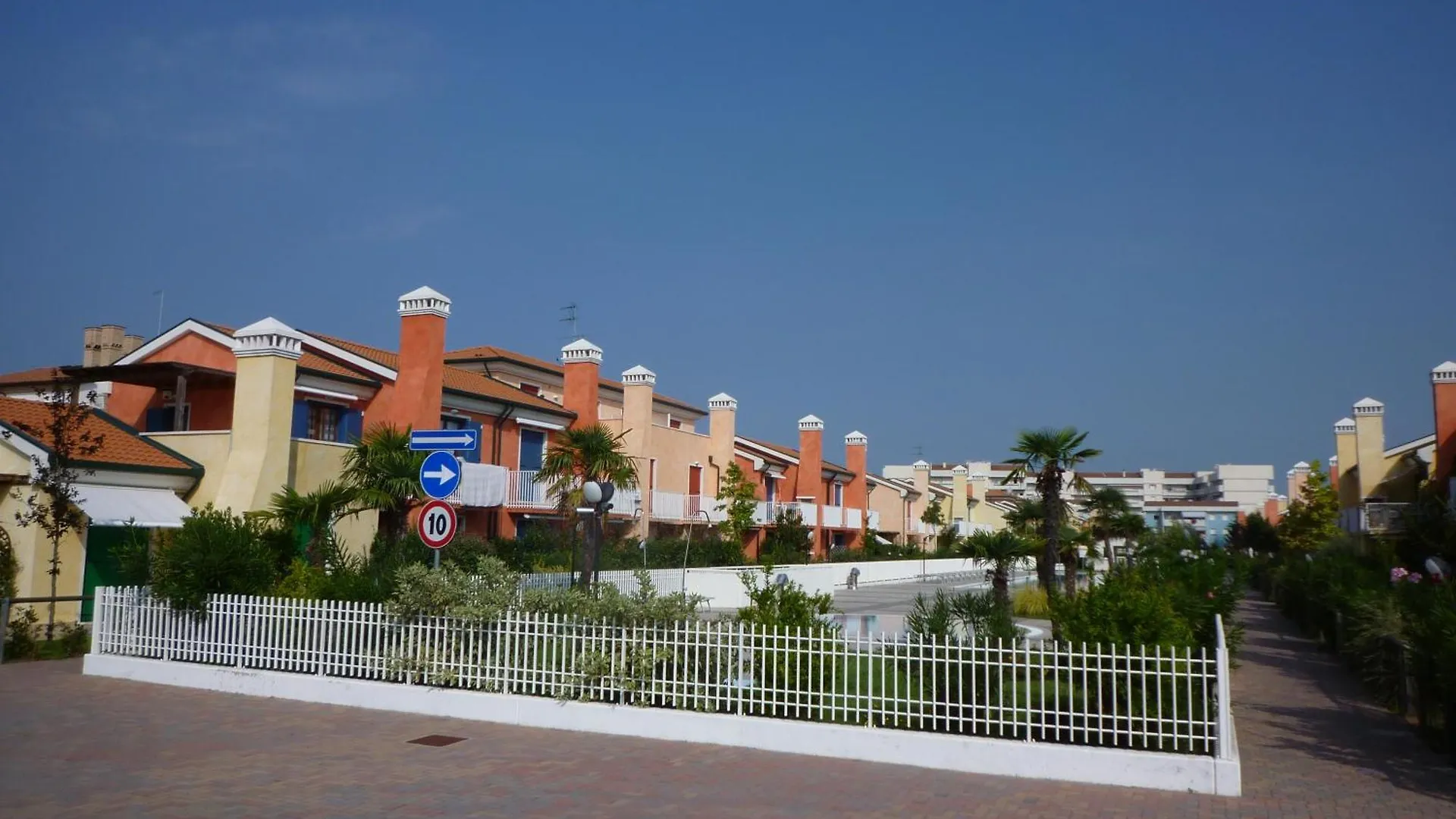 I Tulipani Apartment Lido di Jesolo 0*,  Italy